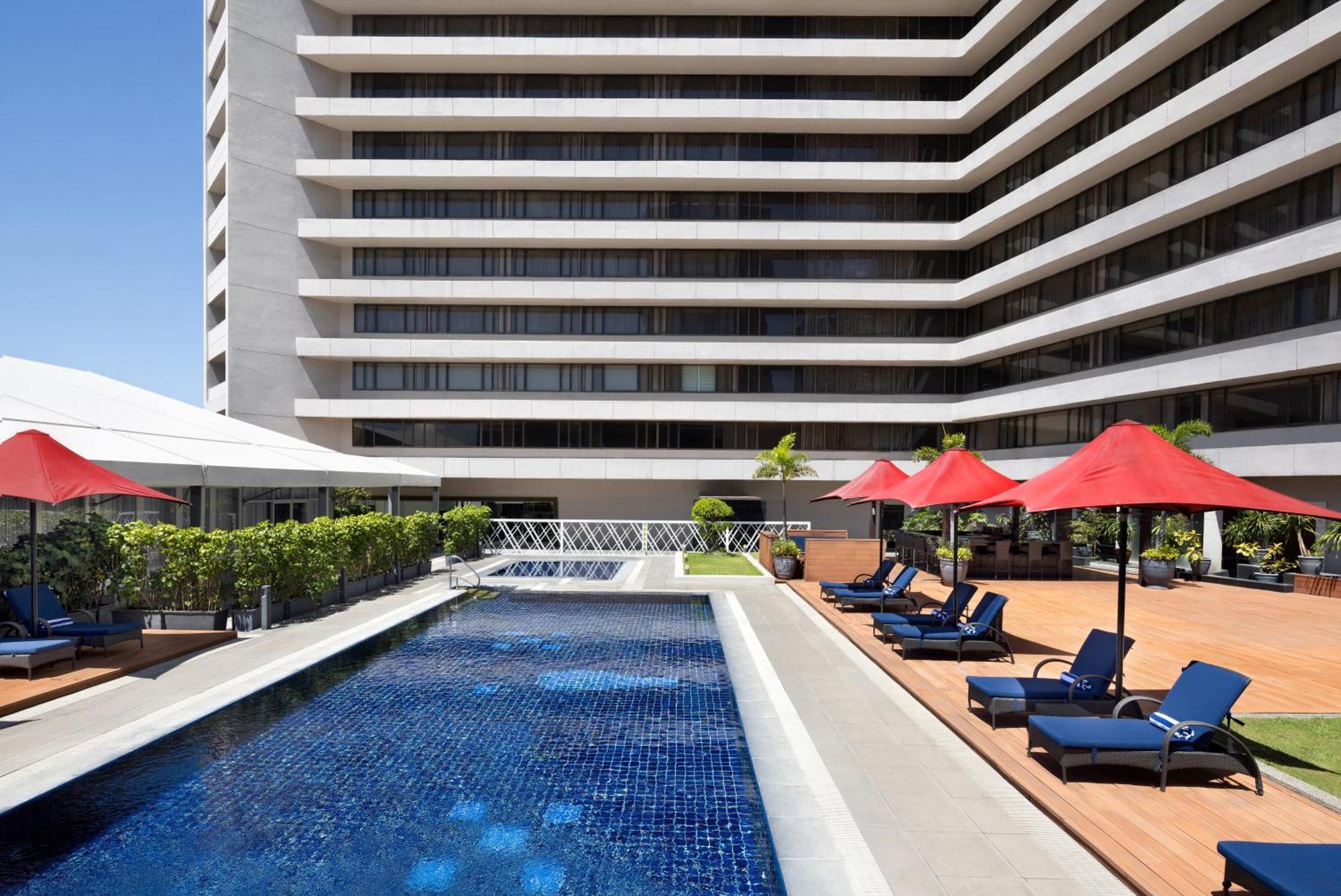 Dusit Thani Manila 5* Makati City