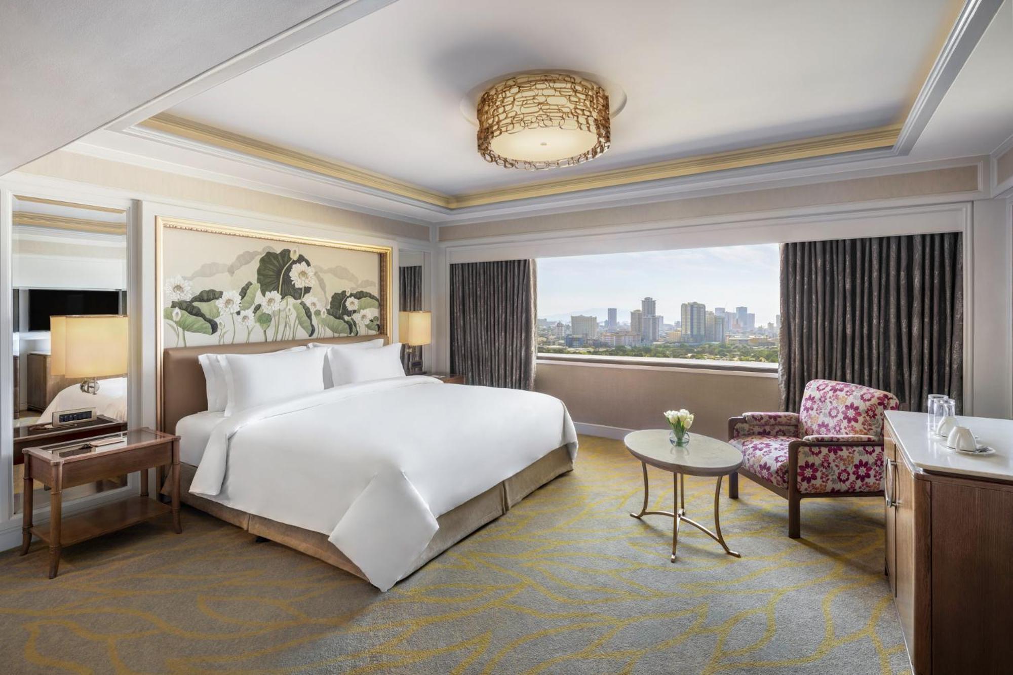 Dusit Thani Manila Hotel