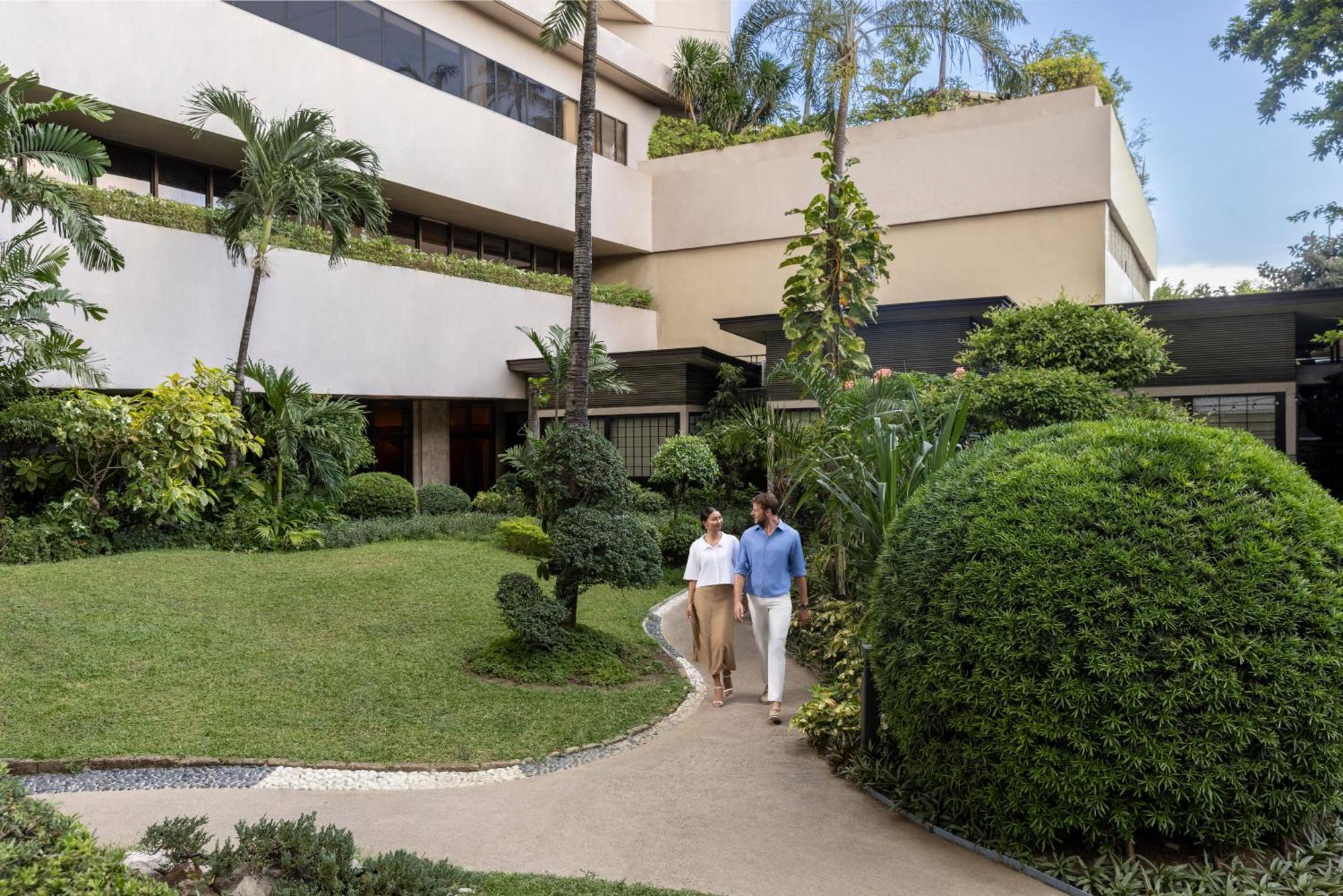 Dusit Thani Manila 5*