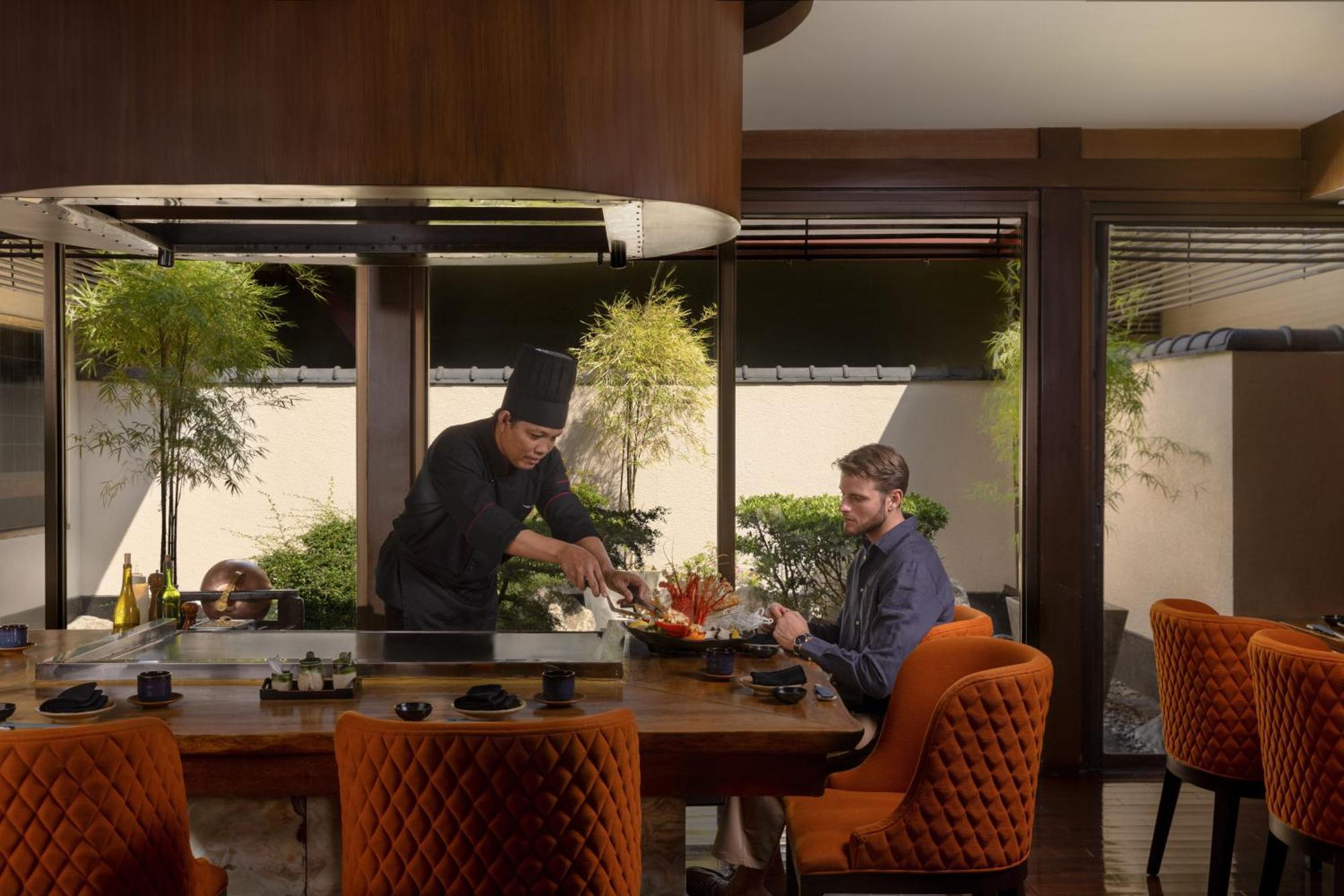 Dusit Thani Manila Hotel 5*
